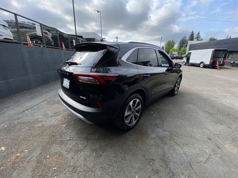 Used 2025 Ford Escape Platinum AWD/4WD image 6