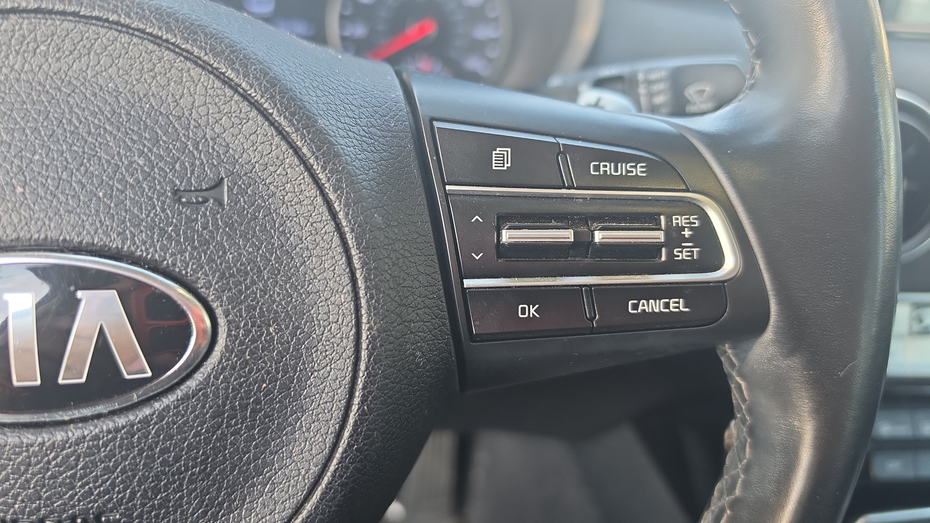 Used 2019 Kia Stinger RWD image 14