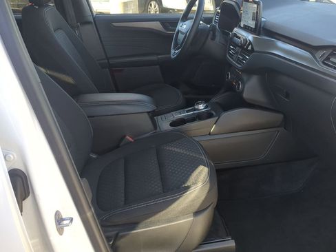 Used 2023 Ford Escape Active image 24