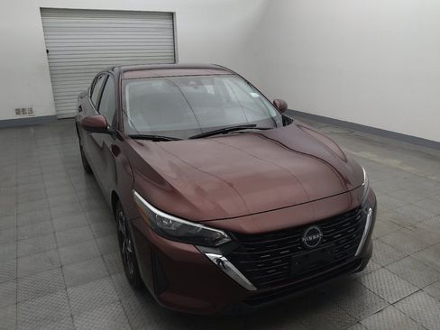 Used 2025 Nissan Sentra SV FWD image 14