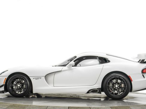 Used 2016 Dodge Viper GTC w/ Time Attack Group 2.0 RWD image 6