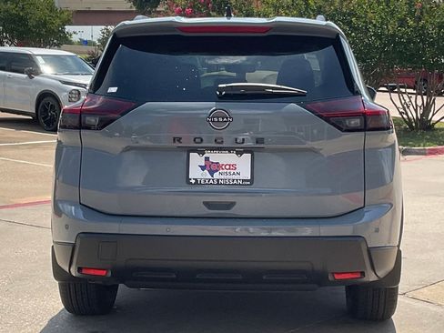 New 2026 Nissan Rogue Dark Armor FWD image 5