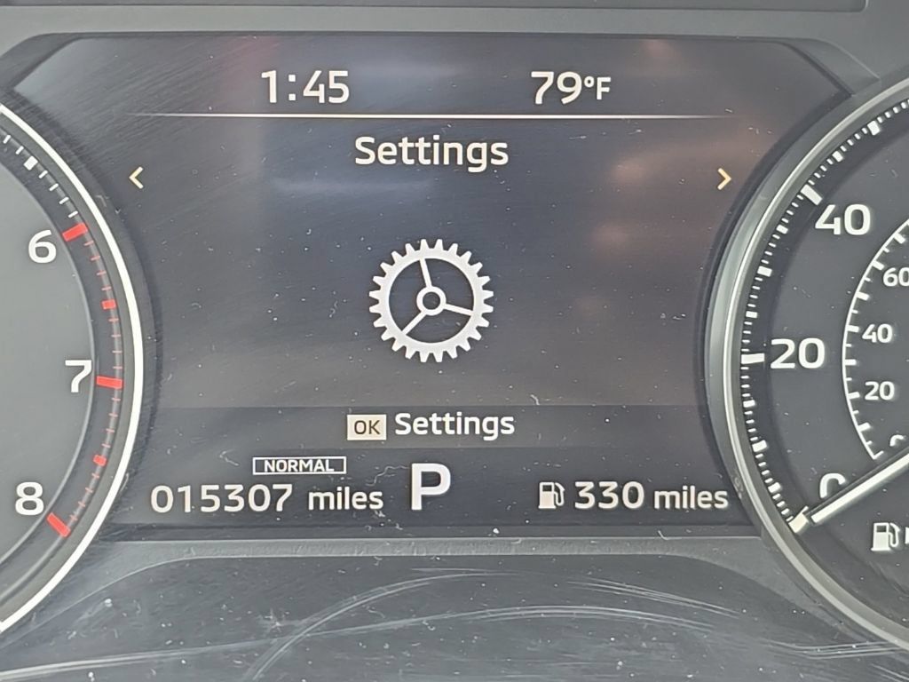 Used 2025 Mitsubishi Outlander SE AWD/4WD image 8