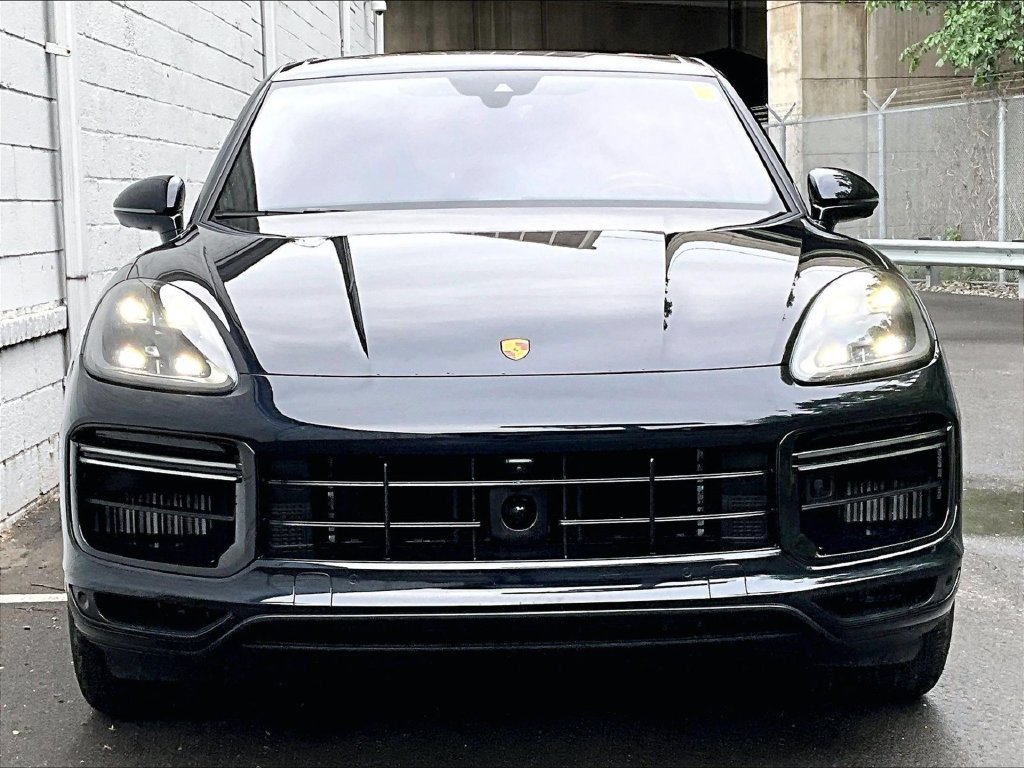 Used 2023 Porsche Cayenne Turbo AWD/4WD image 8