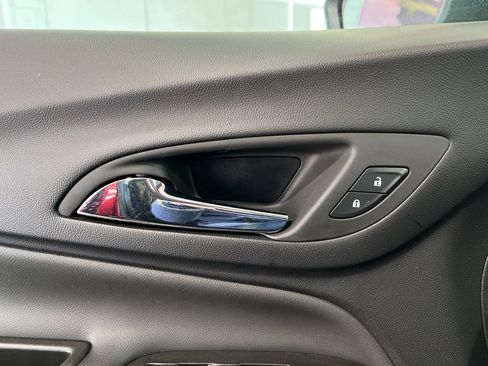 Used 2024 Chevrolet Equinox LT image 29