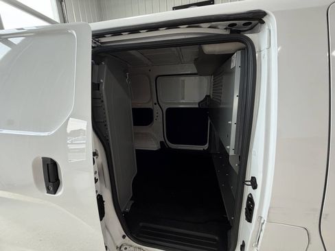 Used 2017 Nissan NV200 SV w/ Technology Package image 27