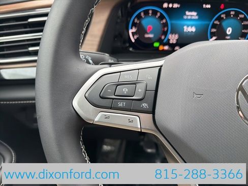 New 2026 Volkswagen Atlas SE image 14