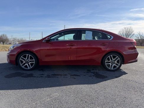 Used 2021 Kia Forte EX image 2