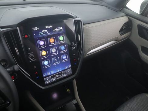 Used 2025 Subaru Forester Premium image 25