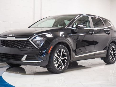 Used 2023 Kia Sportage EX FWD image 4