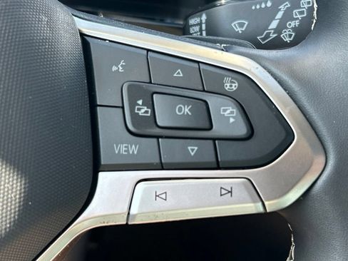 Certified 2026 Volkswagen Atlas SE w/ Panoramic Sunroof Package FWD image 28