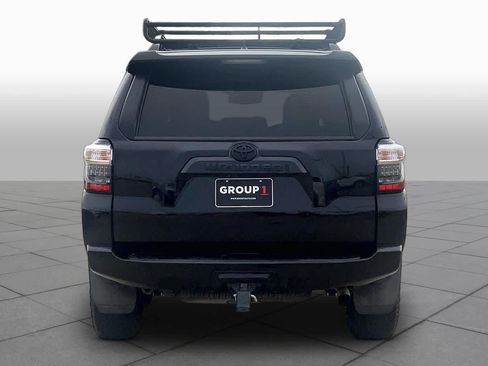 Used 2021 Toyota 4Runner Venture w/ Moonroof Package AWD/4WD image 5