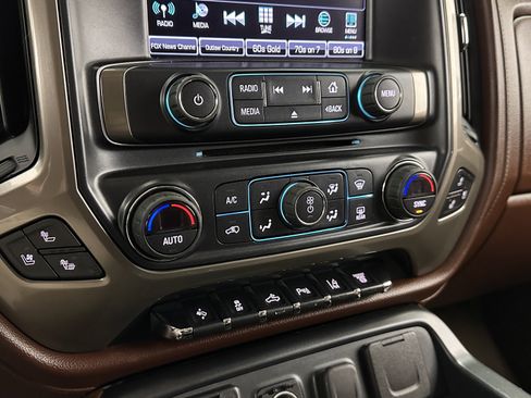 Used 2017 Chevrolet Silverado 3500 High Country w/ Duramax Plus Package image 18