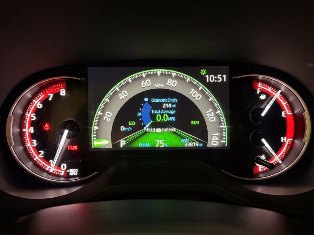 Used 2025 Toyota RAV4 XLE FWD image 19
