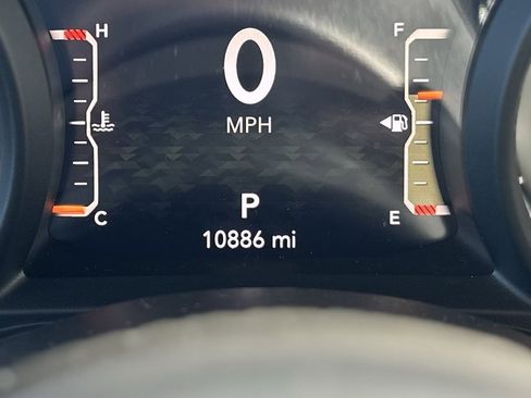 Used 2025 Jeep Gladiator Sport image 15