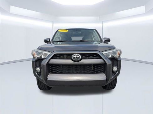 Used 2019 Toyota 4Runner SR5 RWD image 9