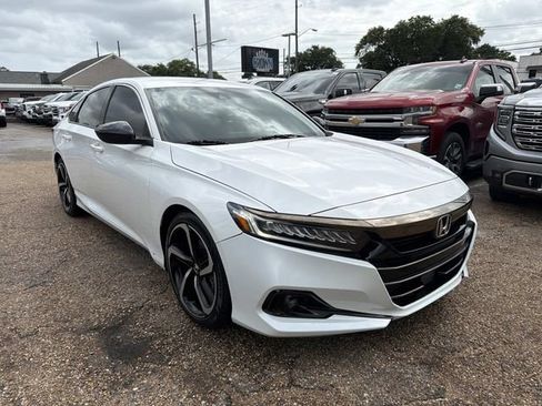 Used 2021 Honda Accord Sport image 4