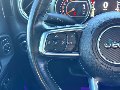 Used 2021 Jeep Wrangler Unlimited Sahara image 23