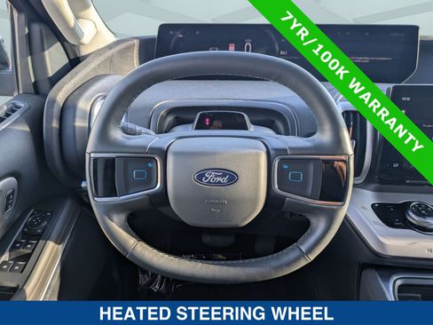 Certified 2025 Ford Expedition Active AWD/4WD image 29