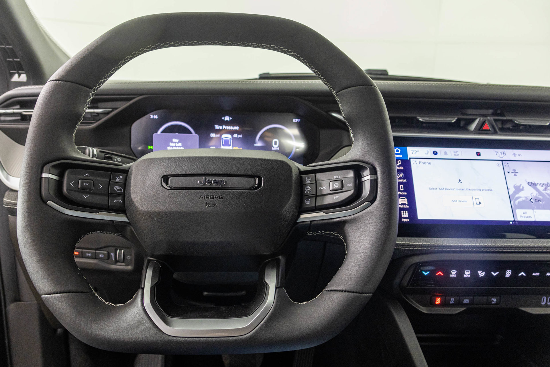 New 2026 Jeep Cherokee Laredo AWD/4WD image 28