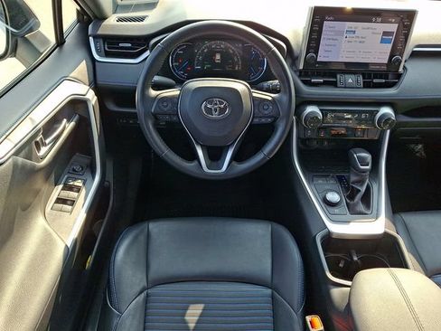 Certified 2022 Toyota RAV4 XSE w/ XSE Grade Weather Package AWD/4WD image 11