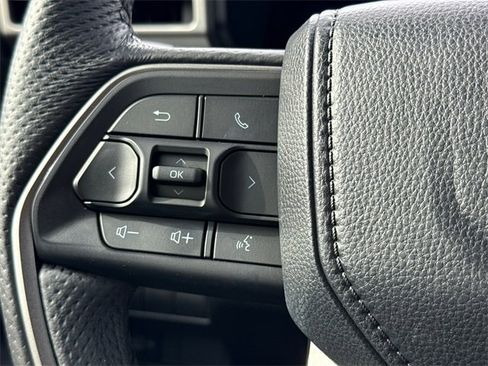 Used 2024 Toyota Tacoma TRD Sport w/ TRD Sport Upgrade Package image 28