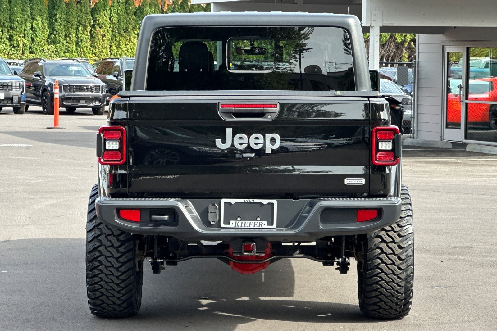 Used 2020 Jeep Gladiator Overland AWD/4WD image 5