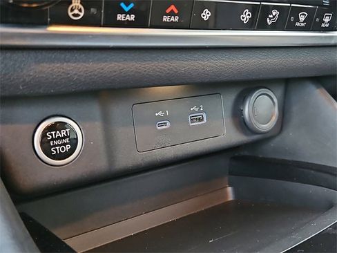 Used 2021 Nissan Rogue SL image 28