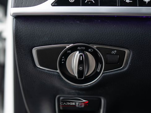 Used 2018 Mercedes-Benz S 560 Sedan image 39