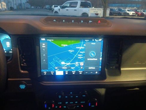 New 2025 Ford Bronco Badlands image 44