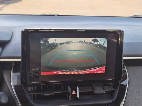 Used 2024 Toyota Corolla LE FWD image 21