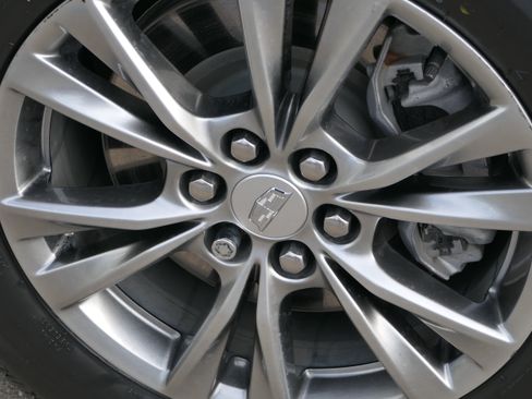 Used 2023 Cadillac XT5 Premium Luxury FWD image 11