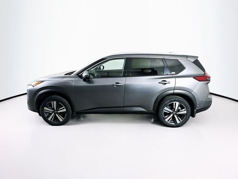 Used 2025 Nissan Rogue SL AWD/4WD image 4