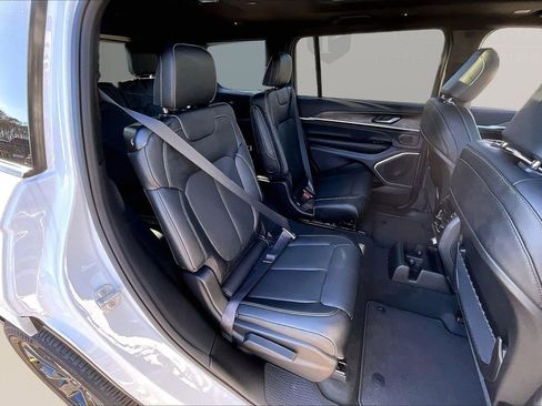 New 2026 Jeep Grand Cherokee L Limited image 22