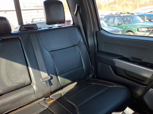 Used 2024 Ford F350 Lariat w/ Chrome Package image 20