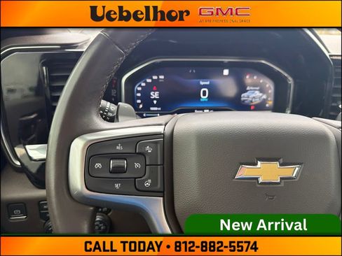 Used 2023 Chevrolet Silverado 1500 LTZ AWD/4WD image 31