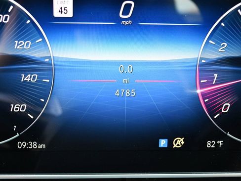 Used 2024 Mercedes-Benz CLE 450 4MATIC Cabriolet image 69