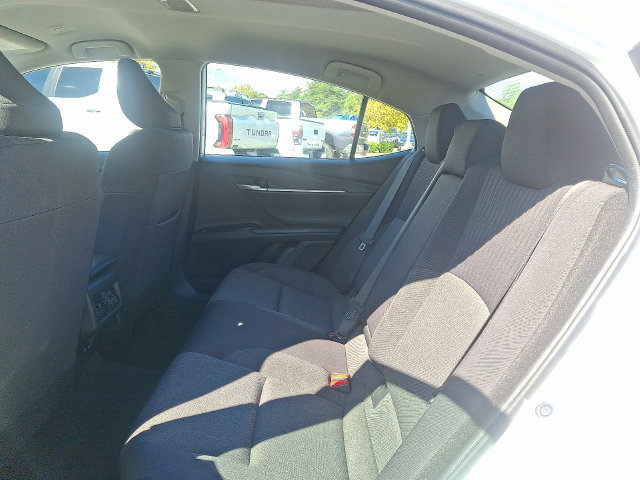 Used 2025 Toyota Camry LE FWD image 10