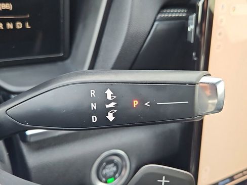 Used 2025 GMC Terrain Elevation image 15