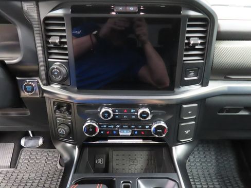 Used 2025 Ford F150 Raptor AWD/4WD image 17