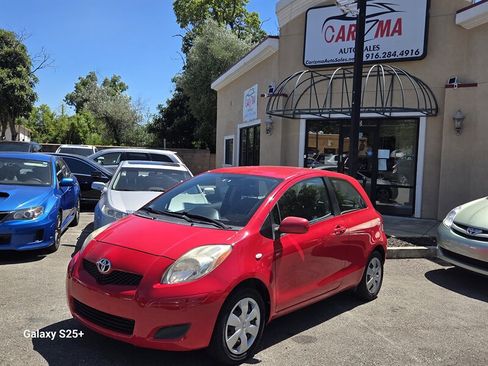 Used 2009 Toyota Yaris S FWD image 1