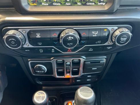 Used 2022 Jeep Gladiator Sport AWD/4WD image 34