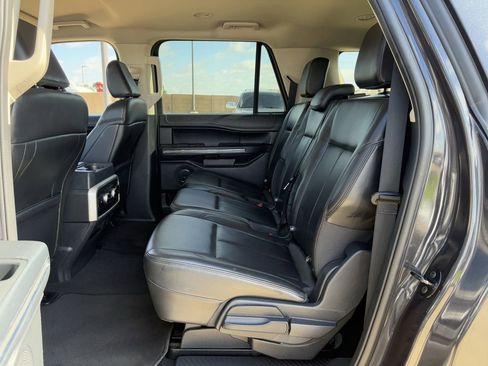 Used 2024 Ford Expedition Max XLT AWD/4WD image 26