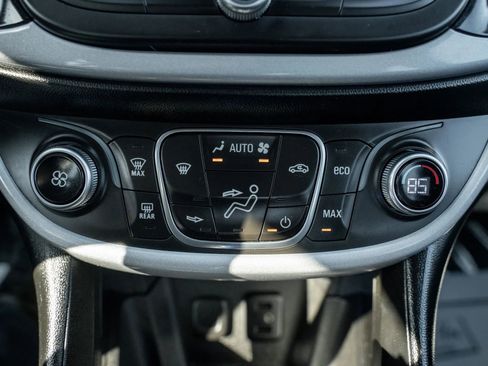 Used 2017 Chevrolet Volt LT image 21