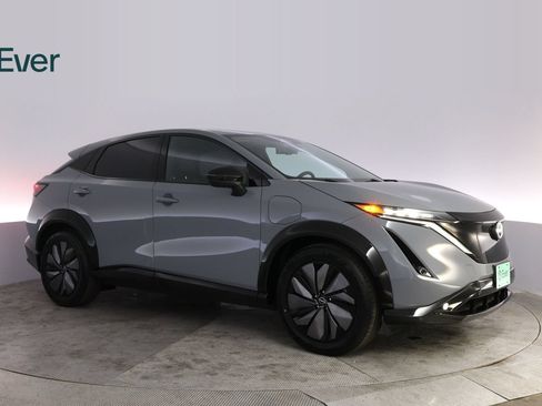 Used 2024 Nissan Ariya AWD image 14