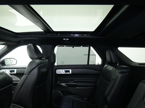 Used 2020 Ford Explorer ST w/ ST High-Performance Pack AWD/4WD image 24