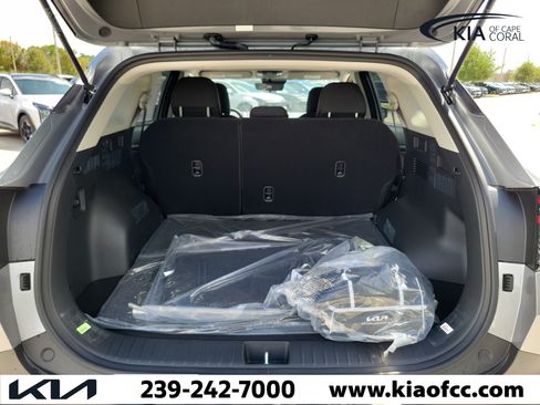 New 2026 Kia Sportage LX FWD image 11