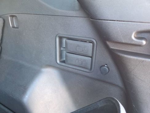 Used 2019 Chevrolet Equinox LT image 46