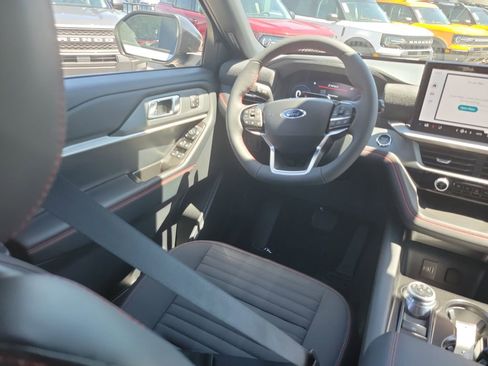 New 2026 Ford Explorer ST-Line image 12