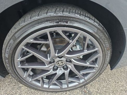 Used 2025 Toyota Camry XSE w/ Premium Plus Package AWD/4WD image 7